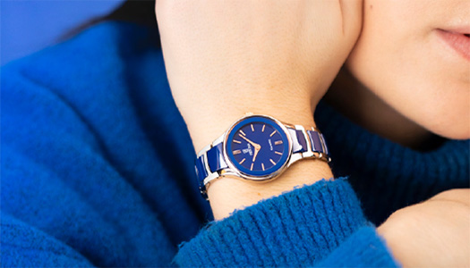 WHEN ELEGANCE MEETS PERFORMANCE, IN A PERFECTLY PROPORTIONED 30.5 MM CASE.